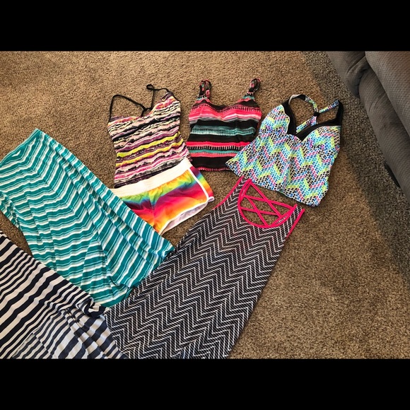 Woman’s beach wear bundle - Picture 3 of 3